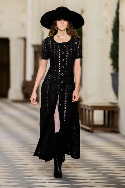 Look 54